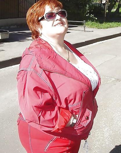 25P Lovely grannies bbw pics, looks charming 1