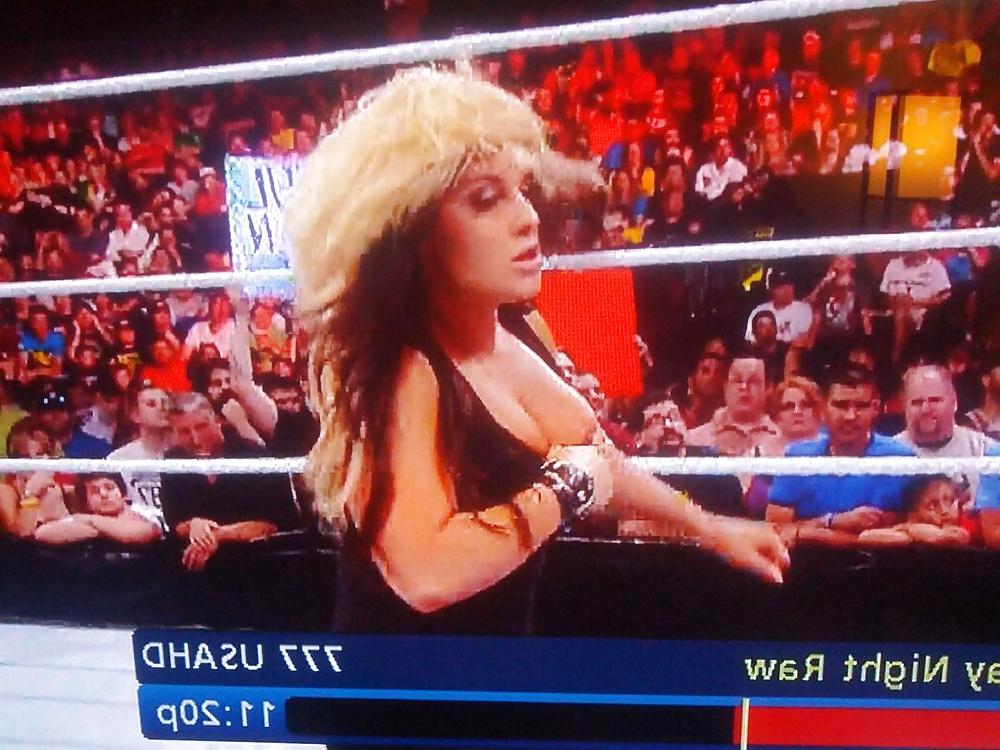 25P Kaitlyn Nipple and Boob Slips