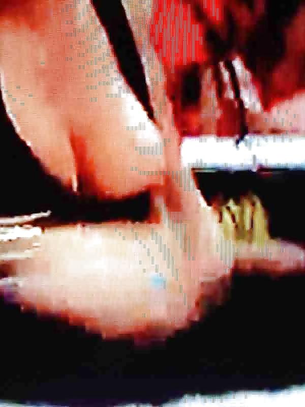 25P Kaitlyn Nipple and Boob Slips