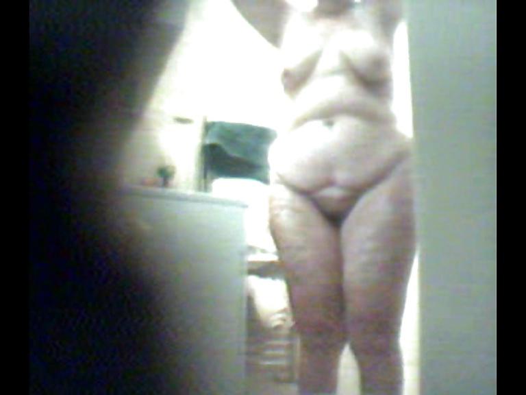 7P Bbw wife caught with spy cam