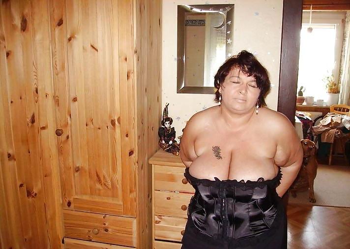 25P BBW slave.