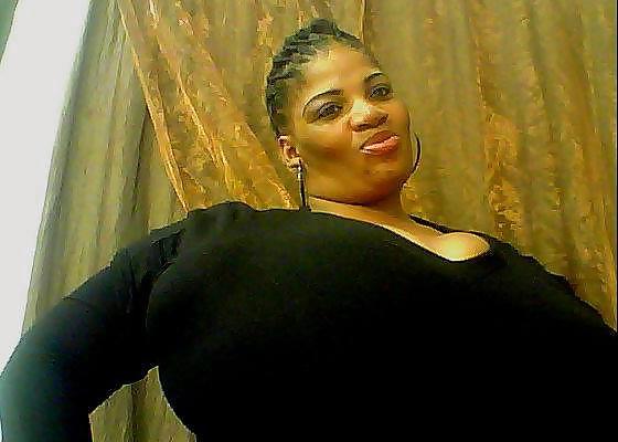 25P Celebrity Macromastia Black Boobs 1 