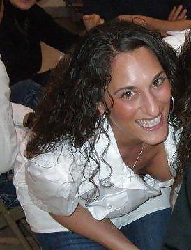 20P Down blouse and cleavage