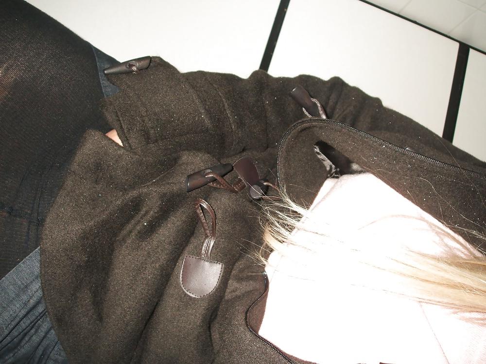 15P Used panties lotti playing alone in public toilets