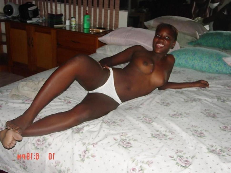 25P UNSCHULSDSBLONDIE LIEBT BLACK GIRLS 084