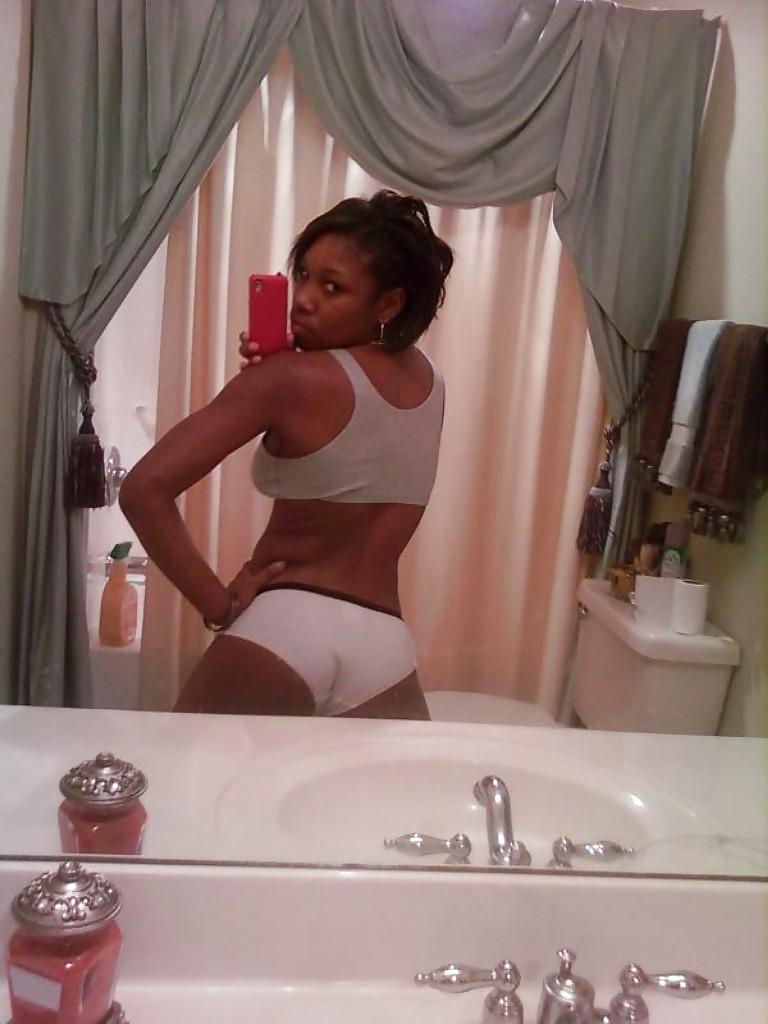 25P UNSCHULSDSBLONDIE LIEBT BLACK GIRLS 084