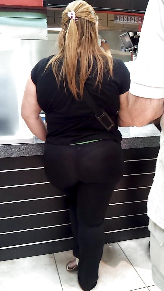 8P SLOPPY FAT BBW Latin Milf vpl LEGGINGS voyeur candid