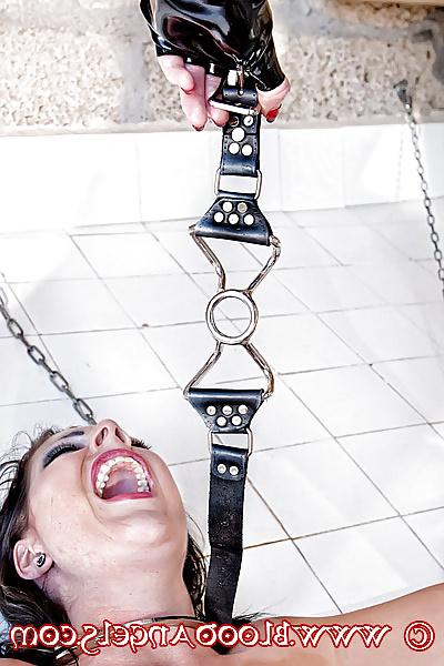 25P Kinky & fetish