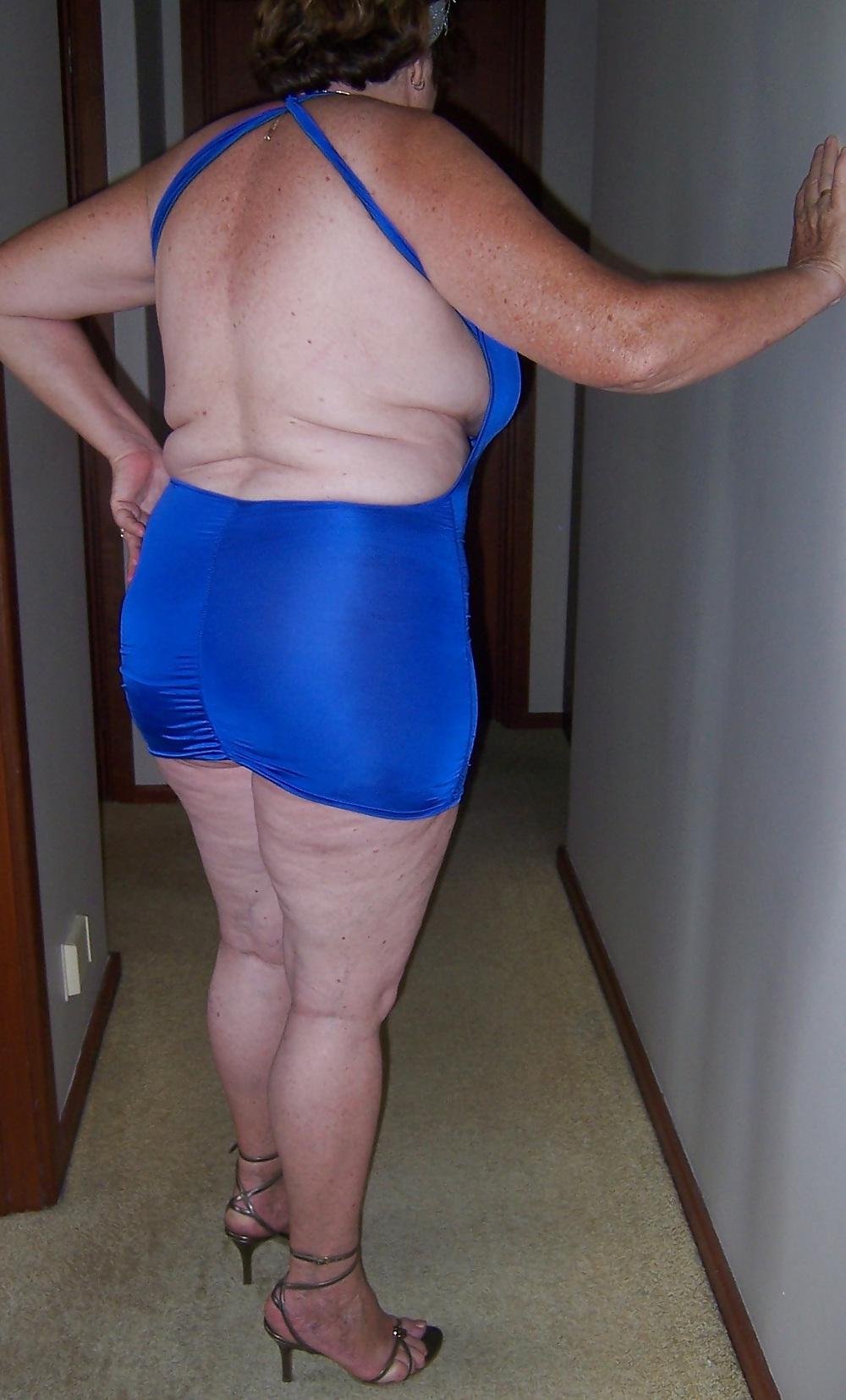 25P Gorgeous BBW wife.