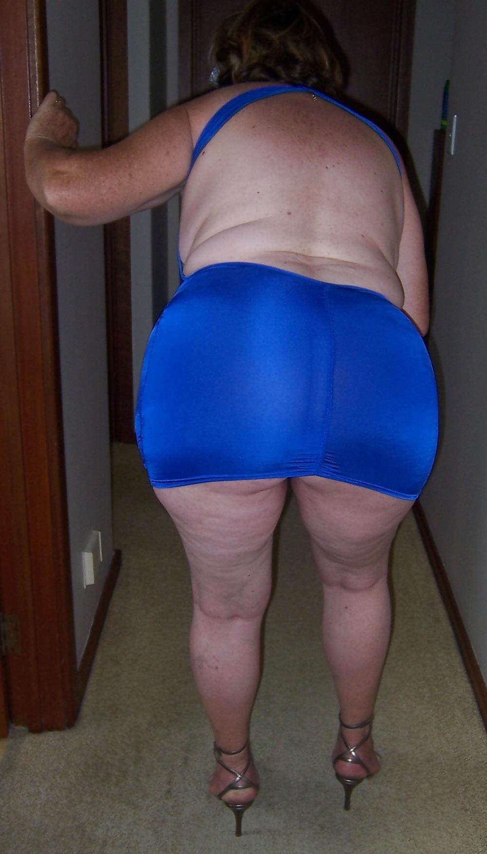25P Gorgeous BBW wife.