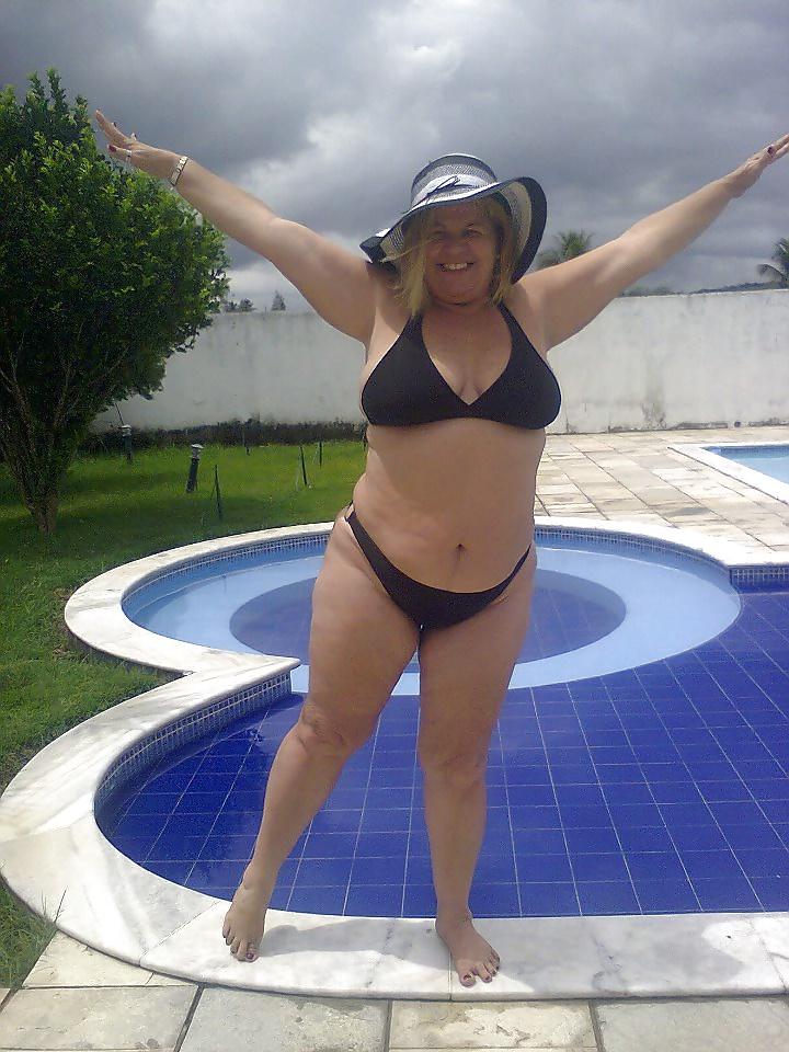 23P Granny bbw