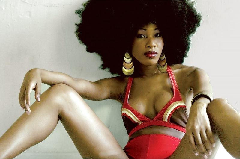 25P Hot black girls 10