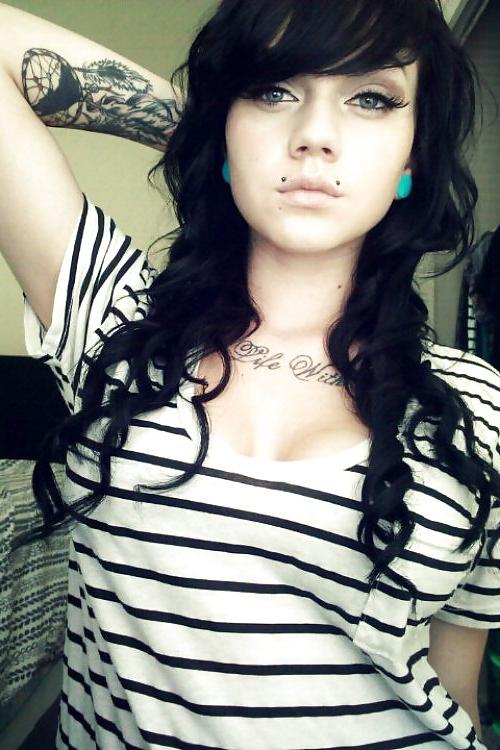 25P TATTOOS DANCING THROUGH MY HEAD...1