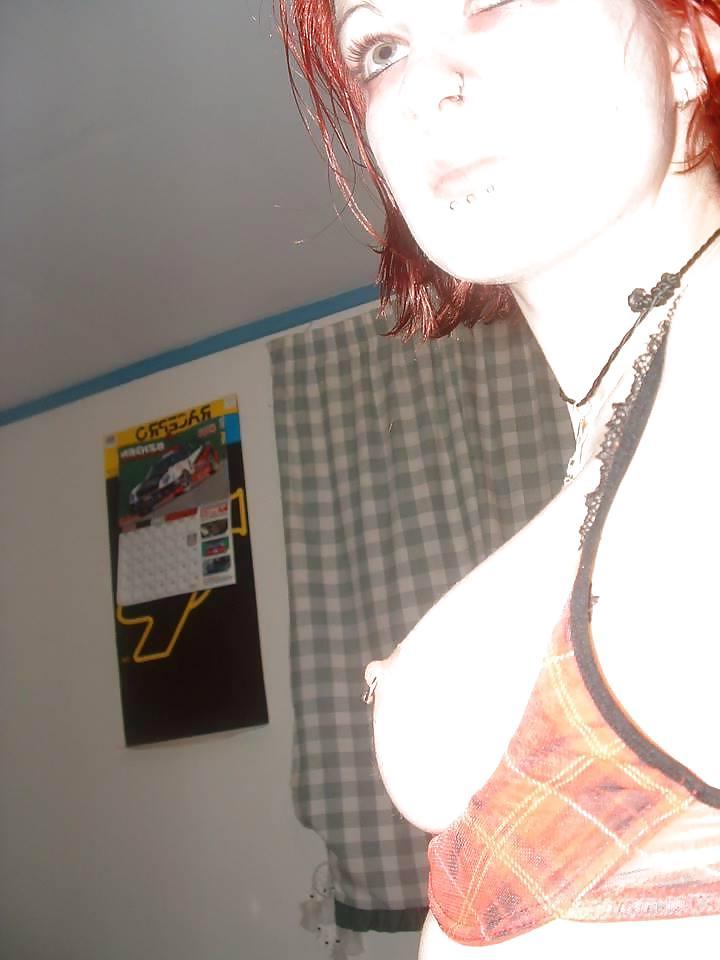 10P 18y Goth-Girl