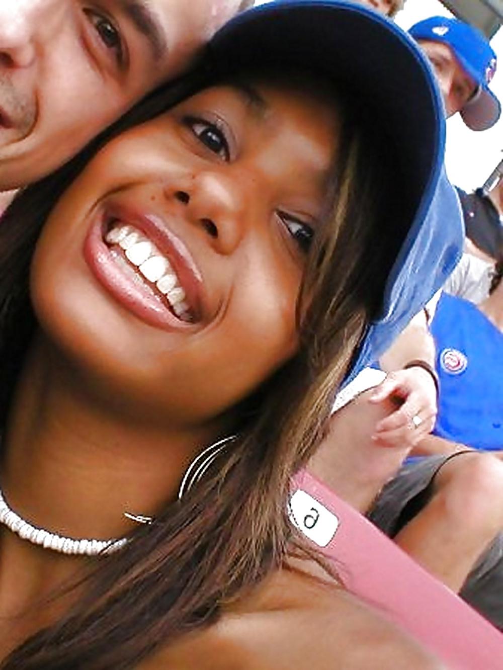 25P The most famous girls on the net 18