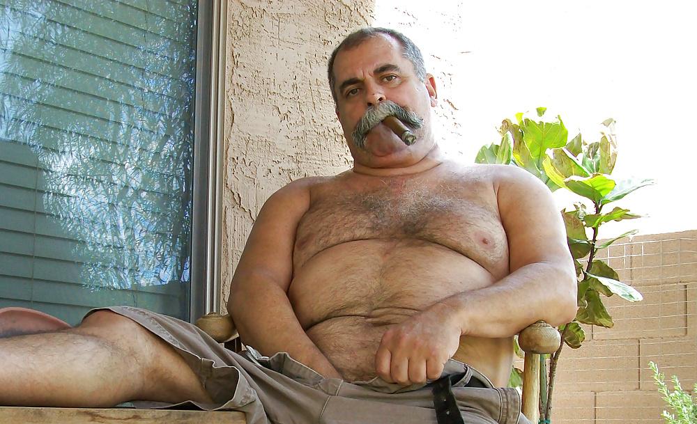 25P Türkischer Mann