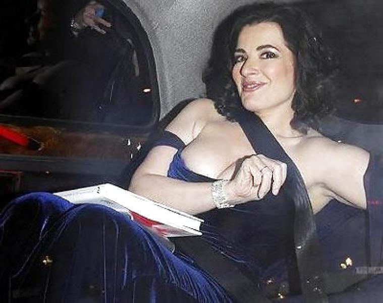 11P Kitchen with Nigella and after bang her...