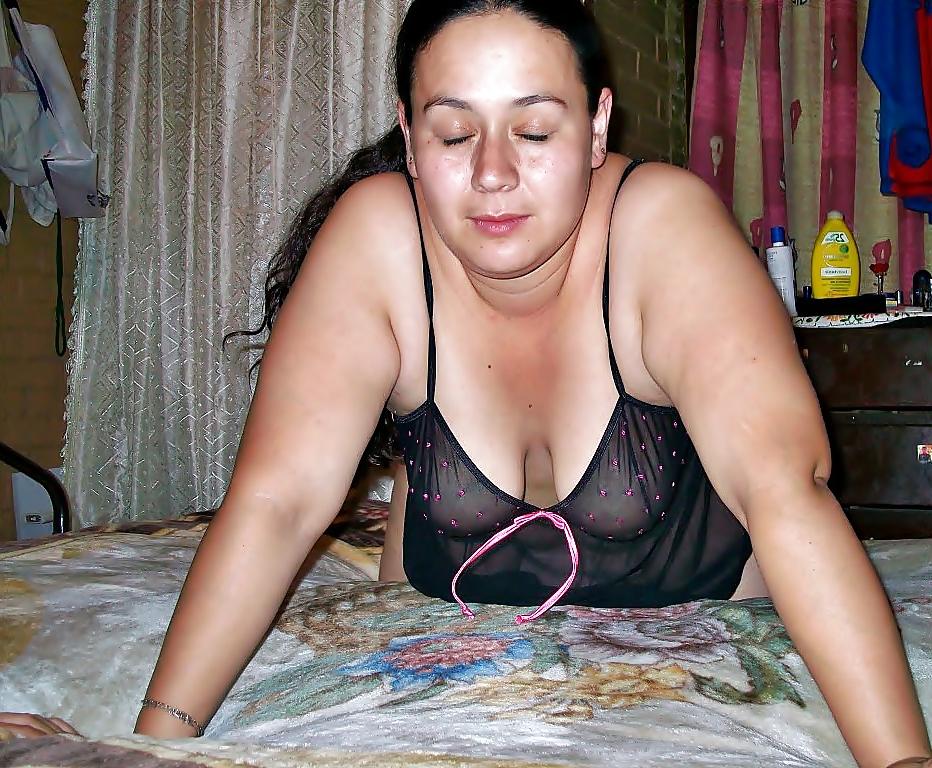 19P Latin bbw