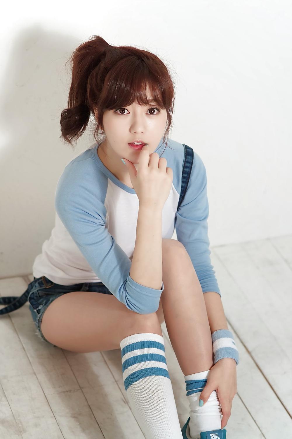 14P Korean models fappables #1