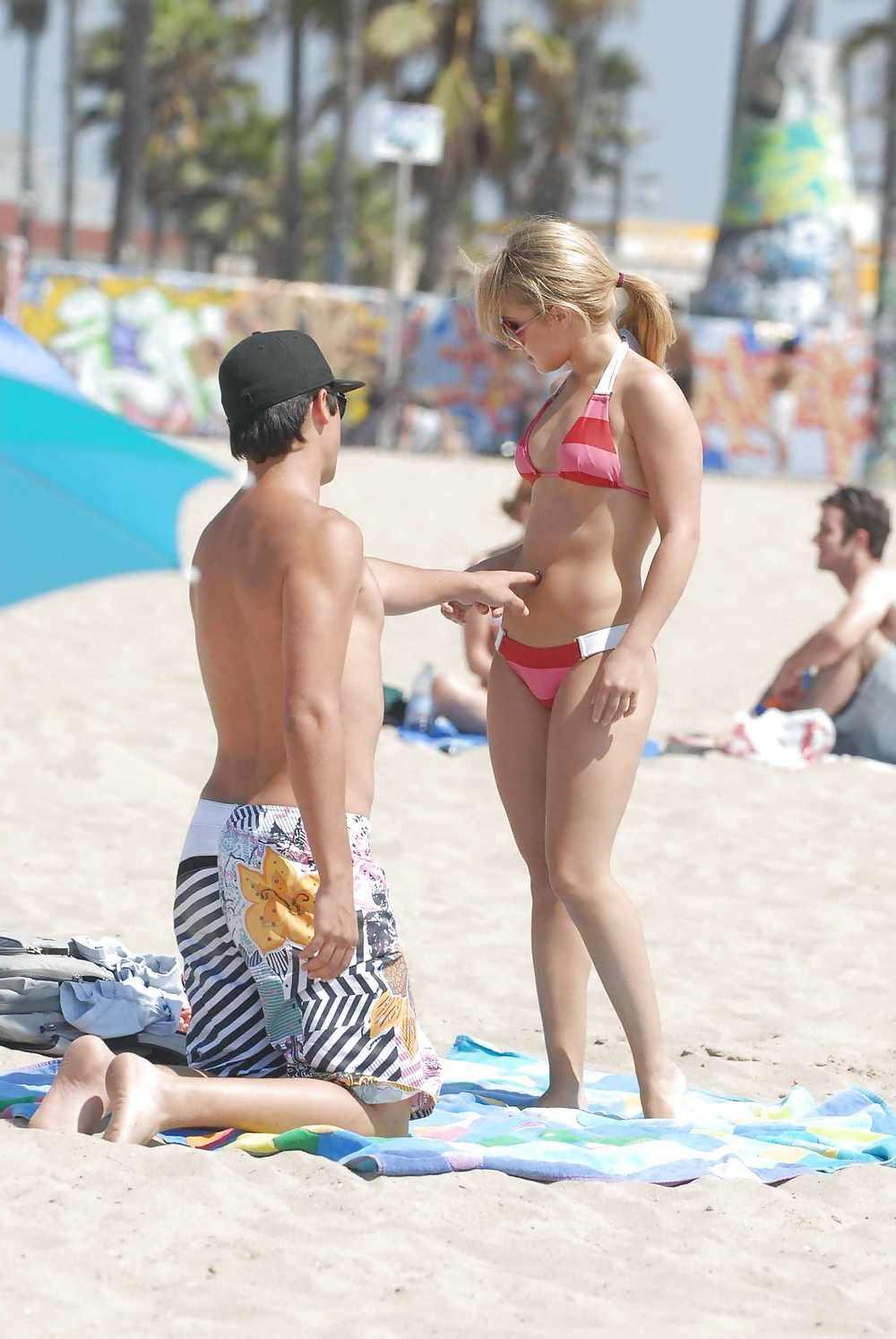 25P Hayden Panettiere in a Very Tight Red Stripped Bikini