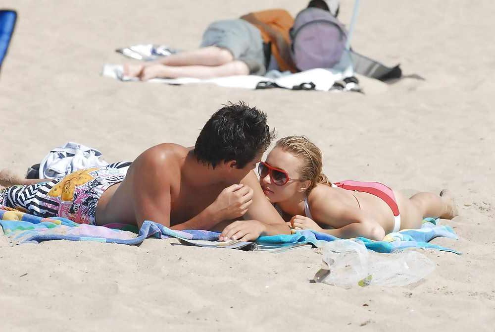 25P Hayden Panettiere in a Very Tight Red Stripped Bikini