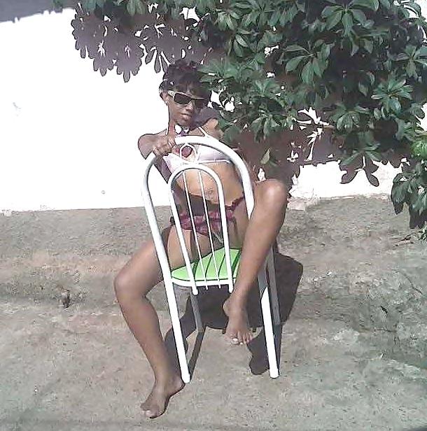 25P Selfies of Grown Ass Black Women Who Should Know Better