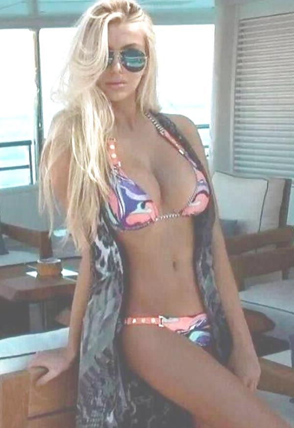 20P Deep Cleavage 5