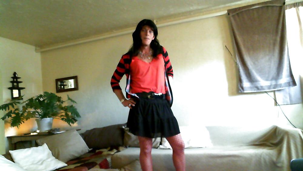 14P Lisa Love in red