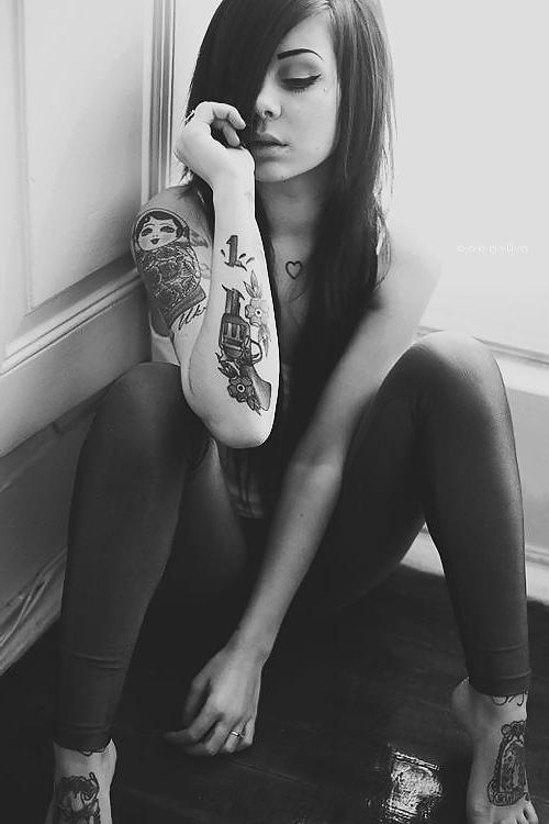 25P TATTOOS DANCING THROUGH MY HEAD...4