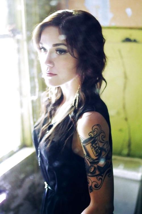 25P TATTOOS DANCING THROUGH MY HEAD...4