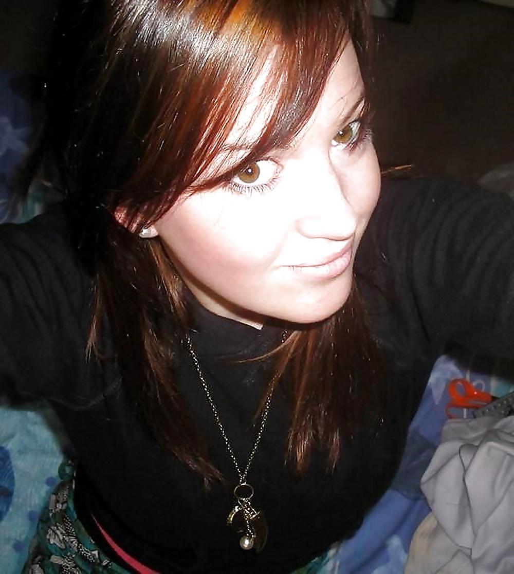 25P The most famous girls on the net 15