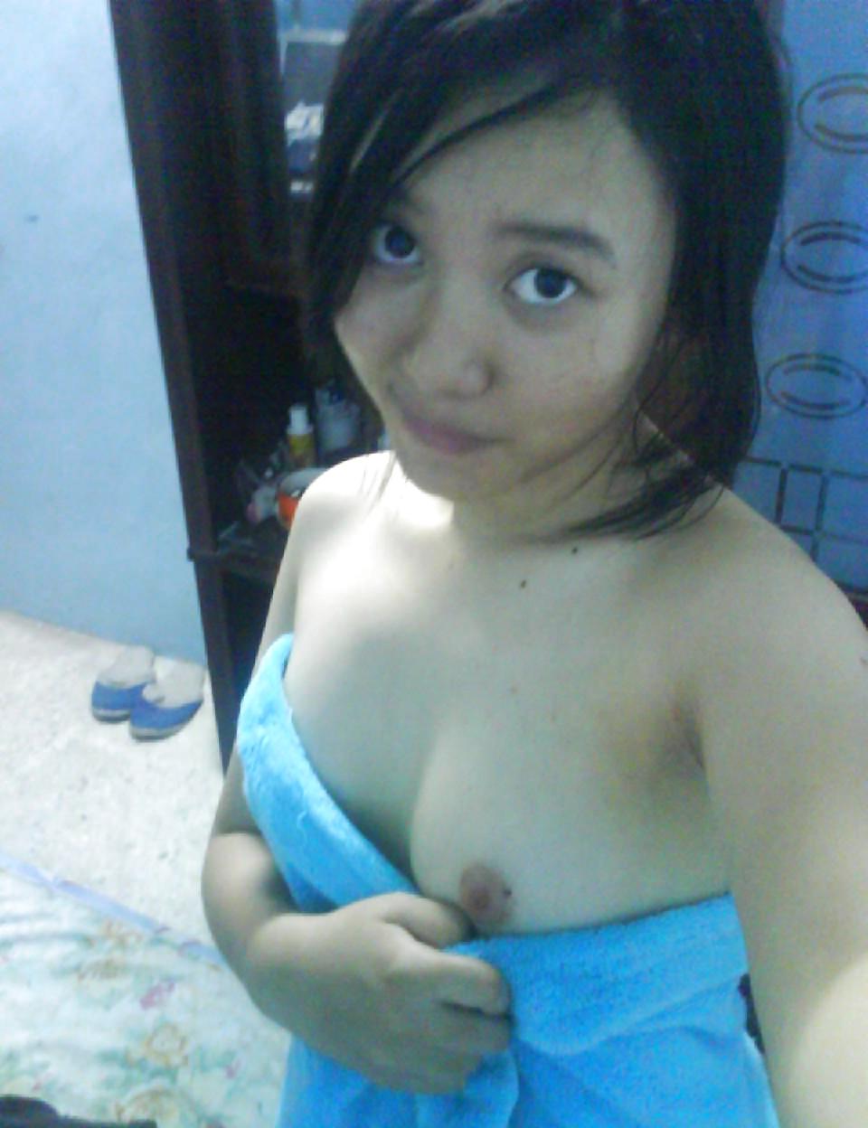 25P Asians take a shower