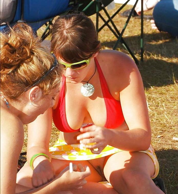 25P Girls forgot her slip.