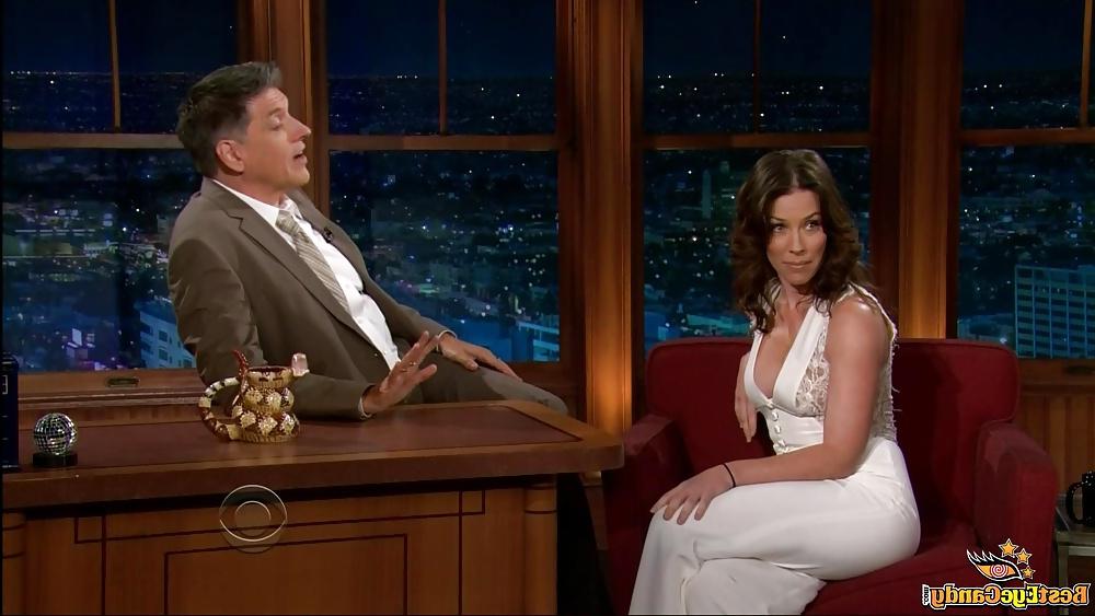 24P Evangeline Lilly HOT in WHITE OVERALL
