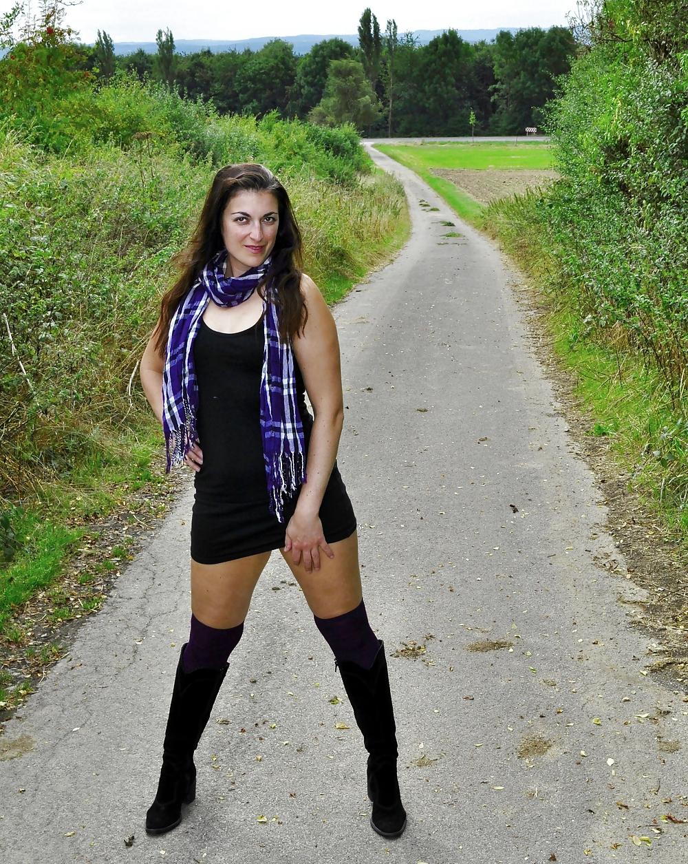 23P SweetSarah naked outdoor - flashing in public
