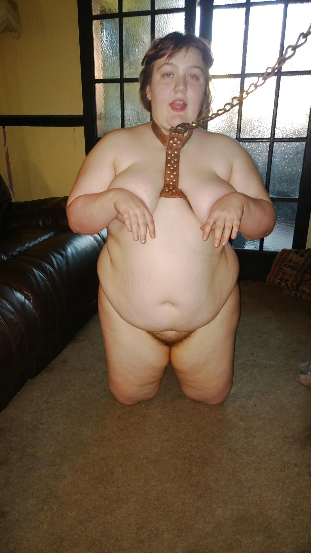 22P Tim Tess 21 Hairy BBW - Out and About, self and pet Training