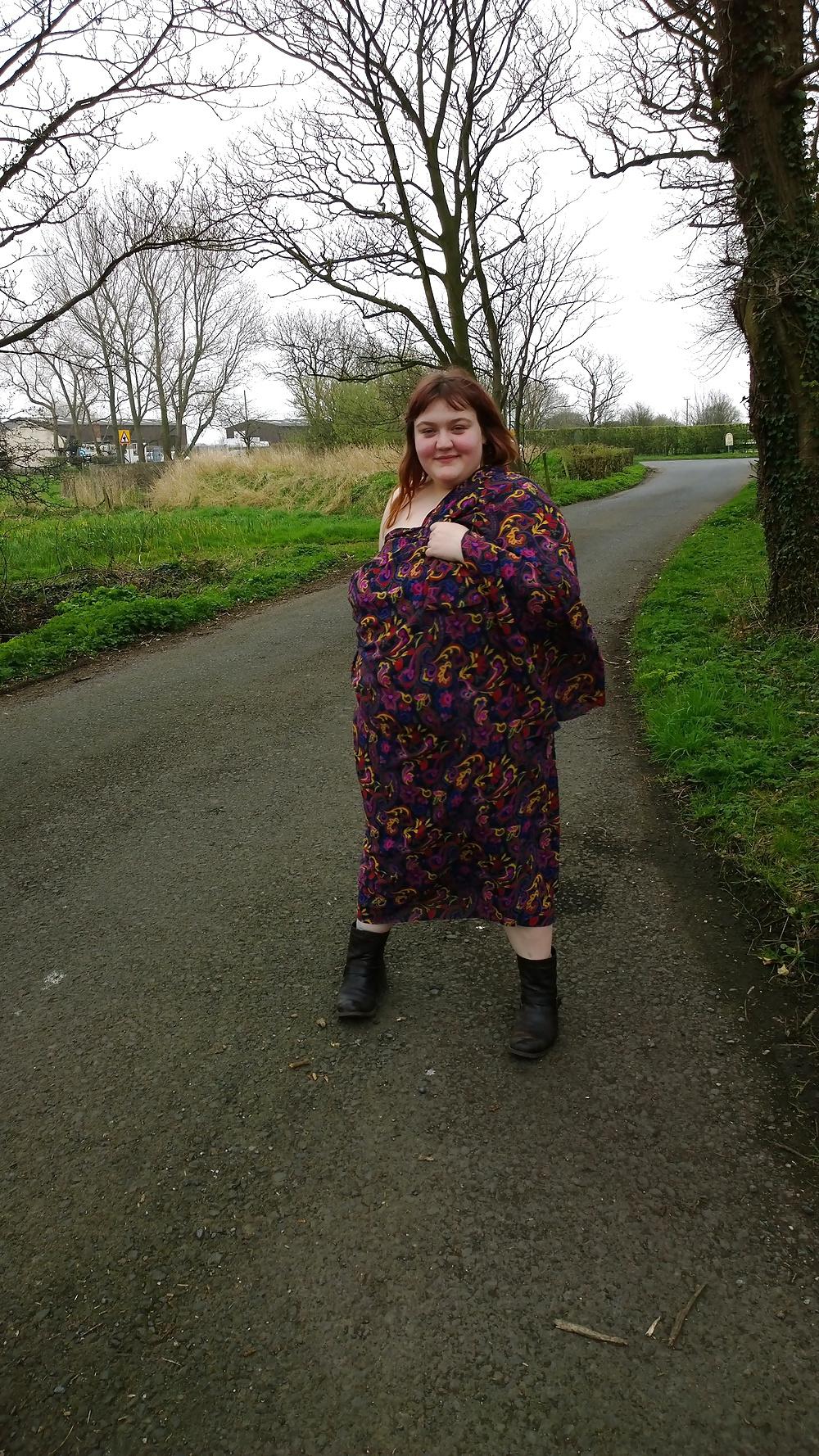 22P Tim Tess 21 Hairy BBW - Out and About, self and pet Training