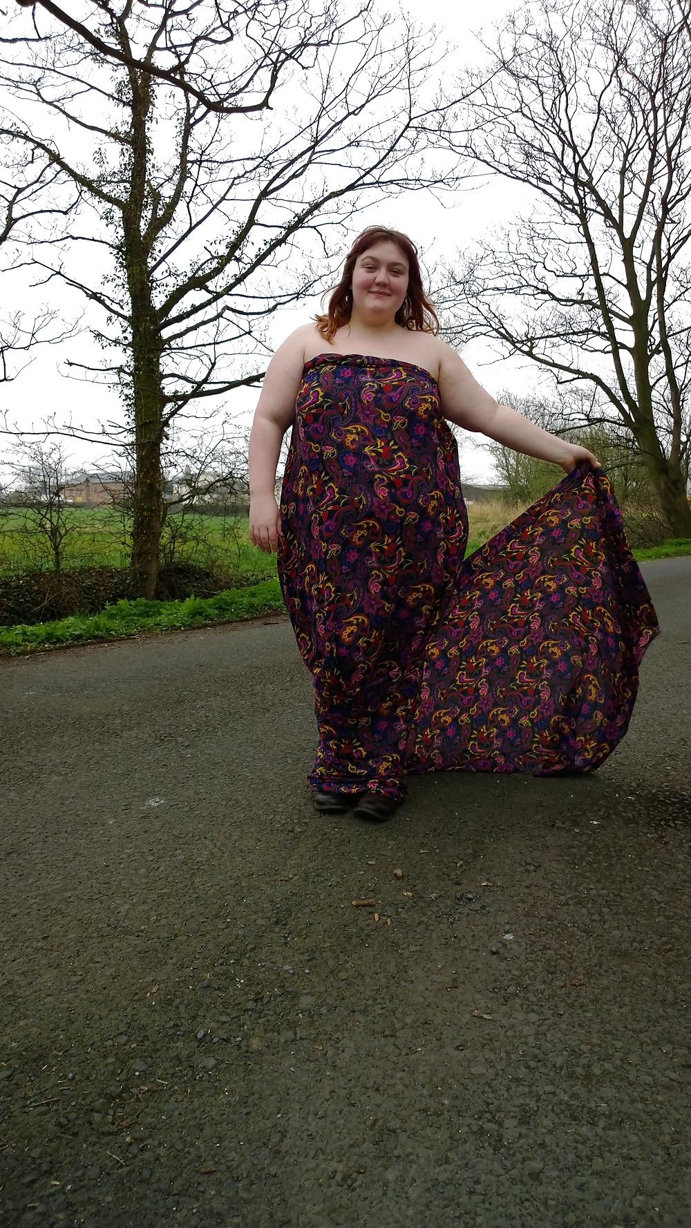 22P Tim Tess 21 Hairy BBW - Out and About, self and pet Training