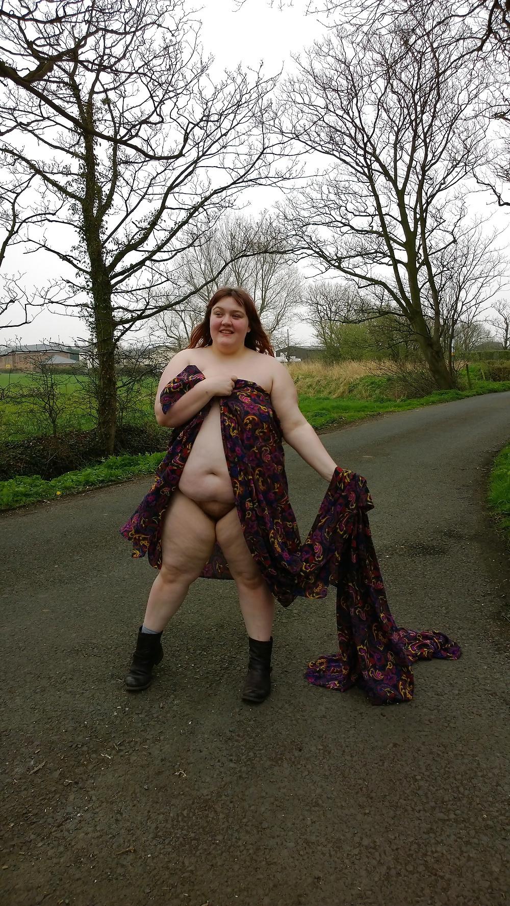 22P Tim Tess 21 Hairy BBW - Out and About, self and pet Training