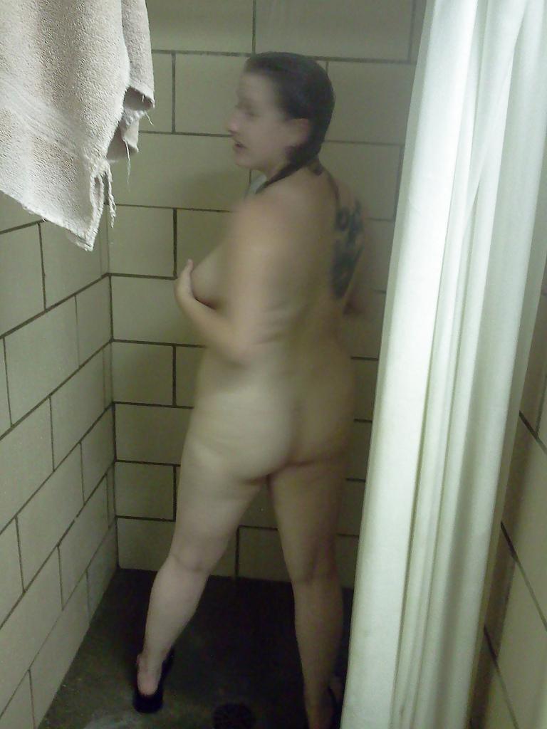 10P Ms P in the truckers shower