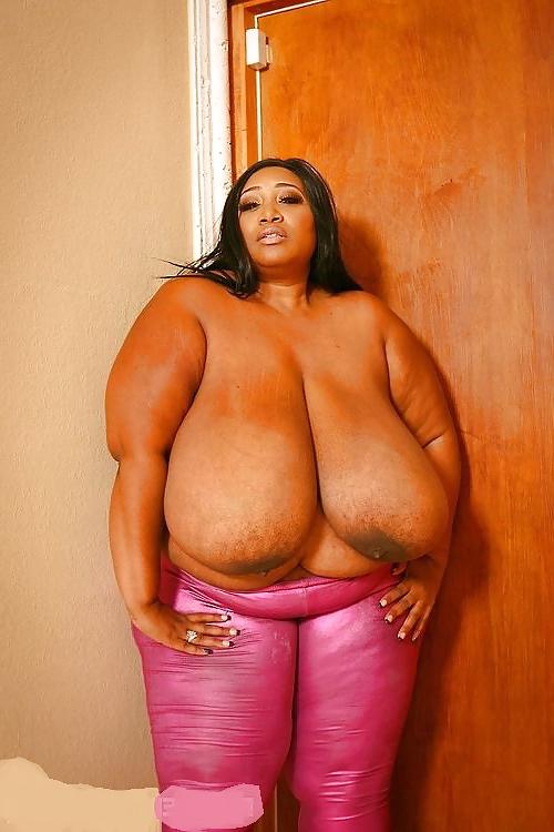 20P EBONY BLACK BBW HUGE BOOBS 