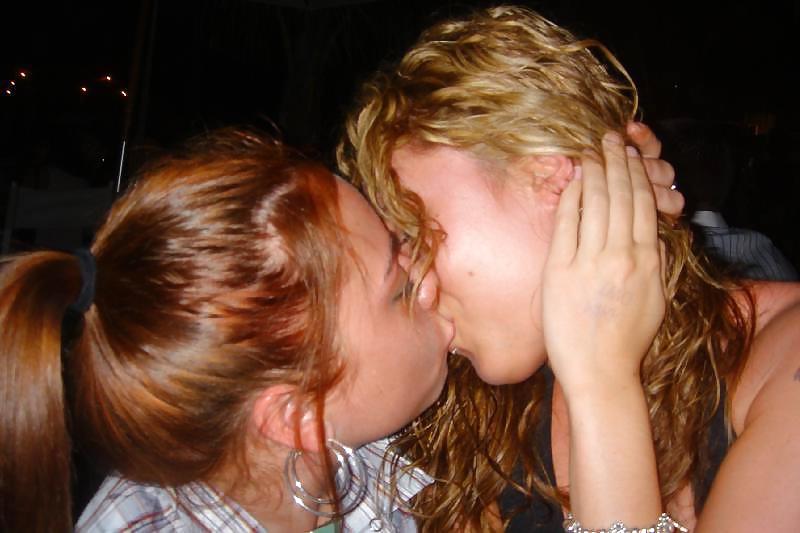 24P Girls Kissing Girls 10