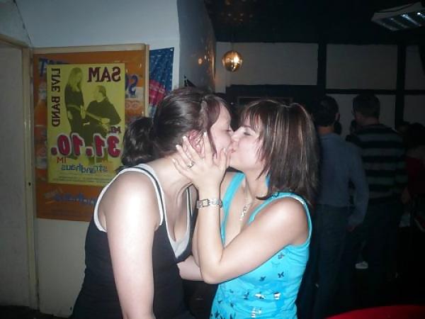 24P Girls Kissing Girls 10