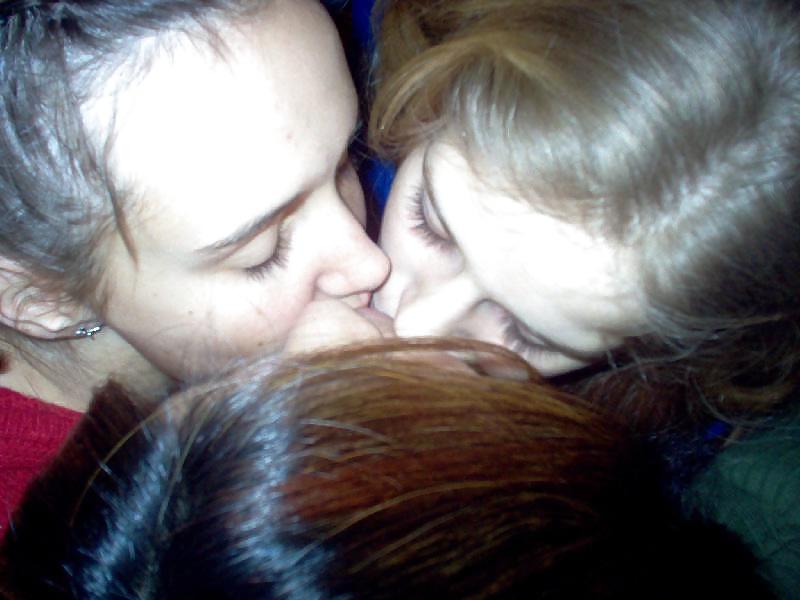 24P Girls Kissing Girls 10