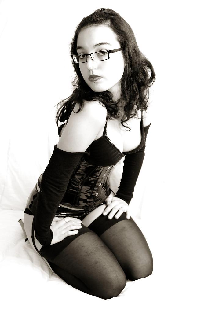 25P Goth Chicks - Latex, Lace & Tattoos #1