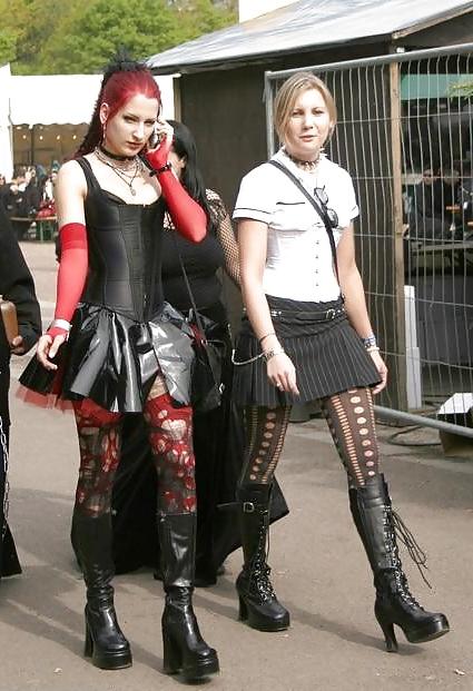 25P Goth Chicks - Latex, Lace & Tattoos #1