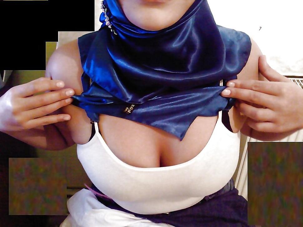 25P Hot Turkey #36 (Turkish teens milfs moms mature slut wives)