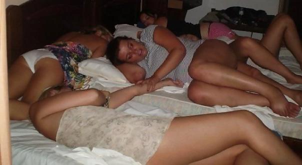 16P Everyday naughty pics!
