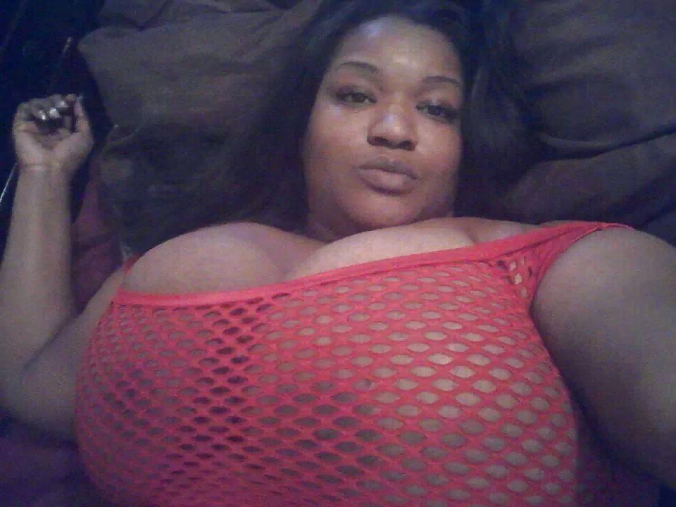 25P Extreme Macromastia Black Boobs 5