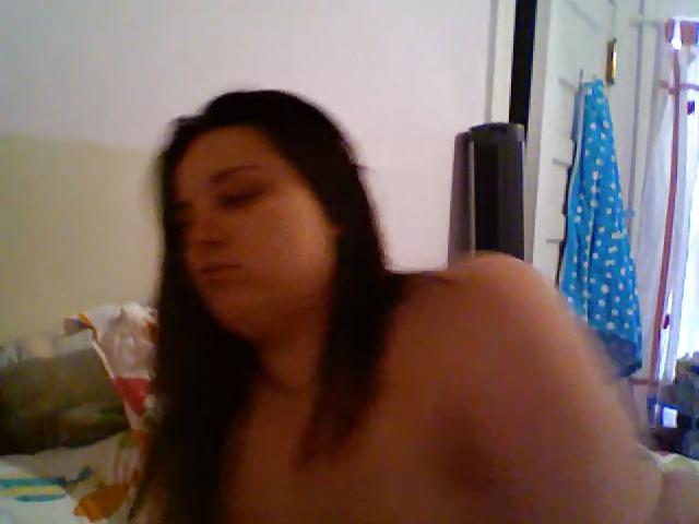 25P Skype shower